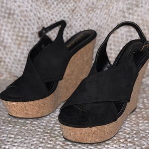 Forever 21 black Wedges